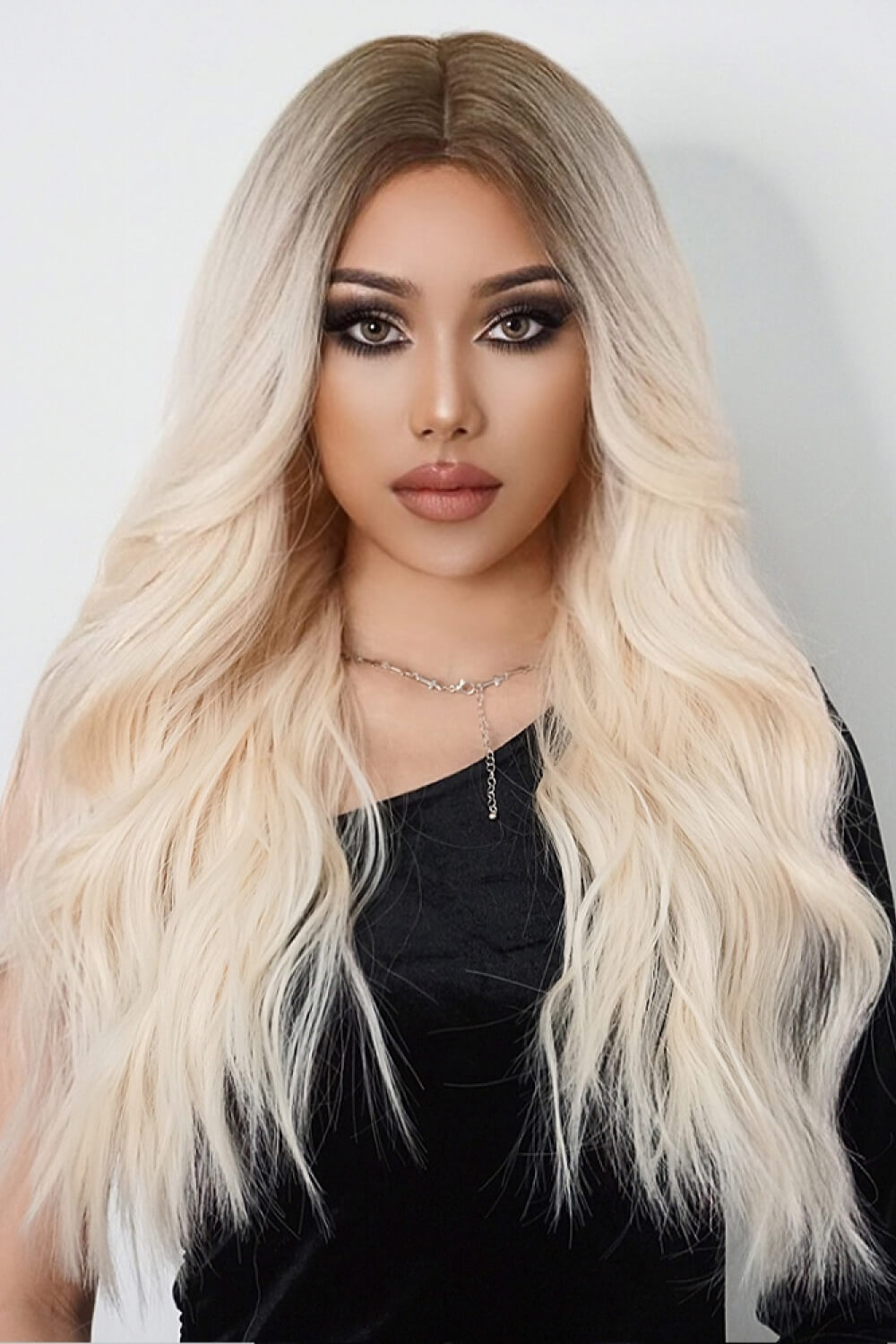 Long Wave Synthetic Wigs 26'' D'Journè Fashion