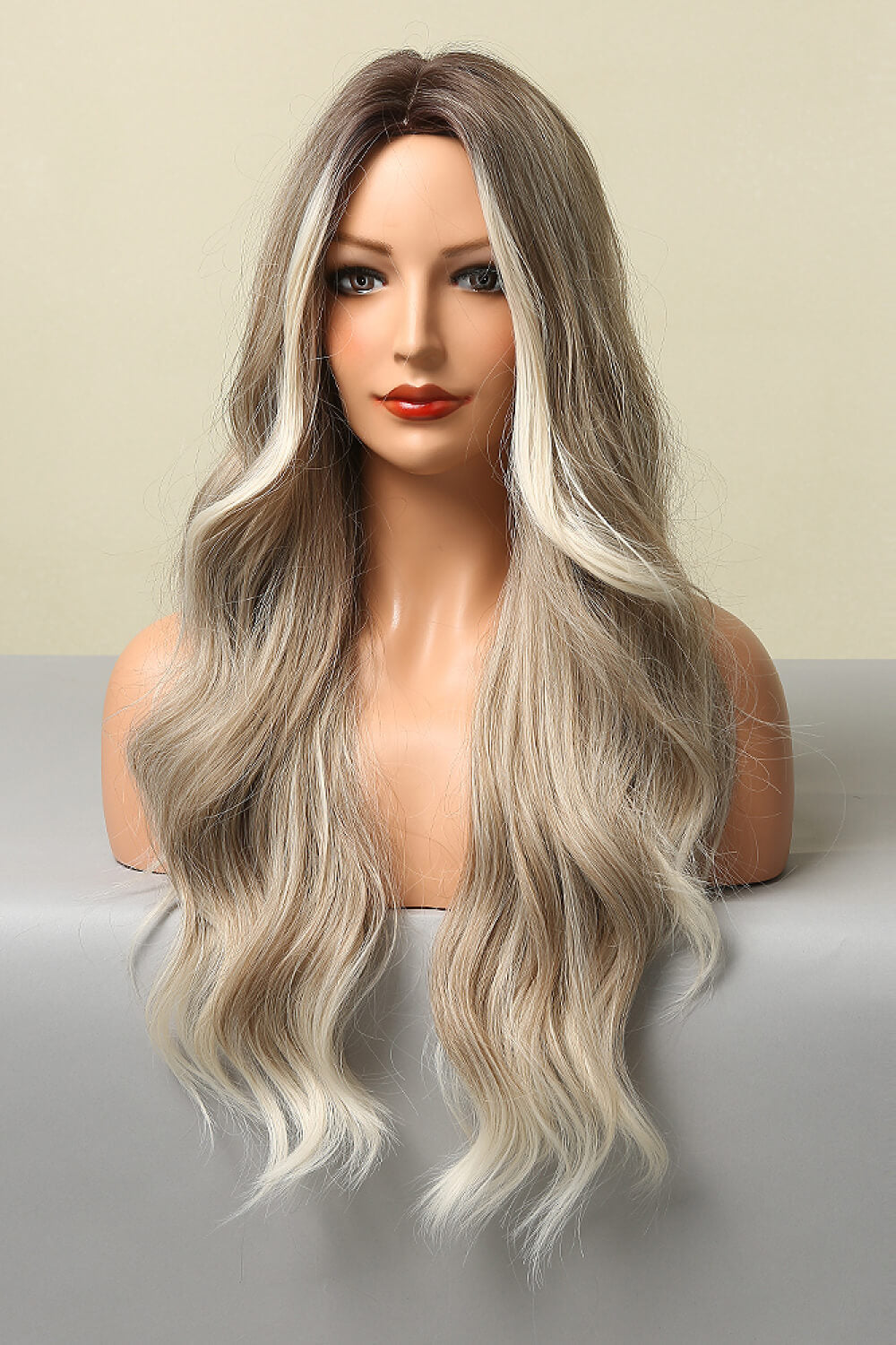 Blonde balayage wig wave texture detail close up
