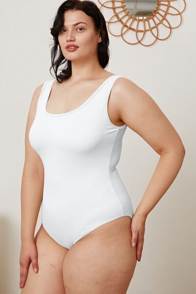 White square neck sleeveless bodysuit, model side view