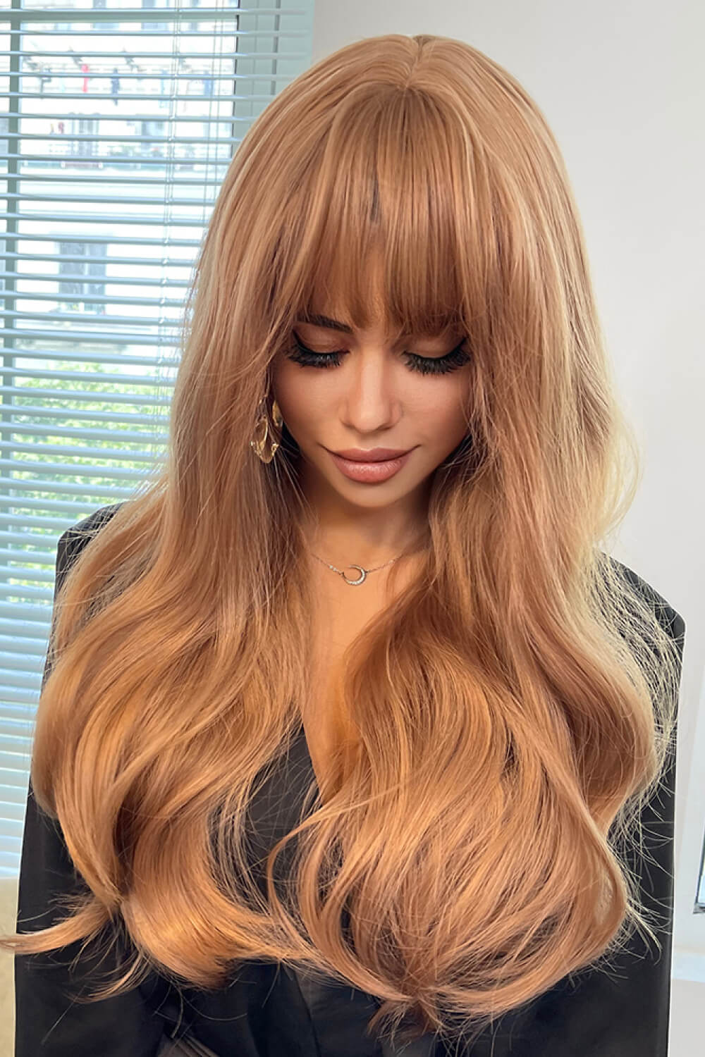 Full Machine Long Wave Synthetic Wigs 24'' D'Journè Fashion
