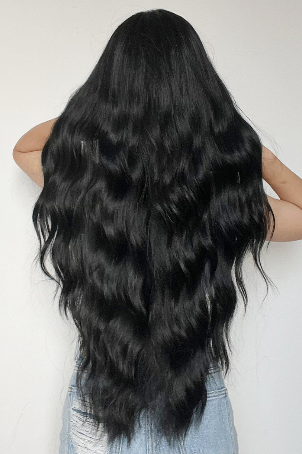 Full Machine Long Wave Synthetic Wigs 28'' D'Journè Fashion